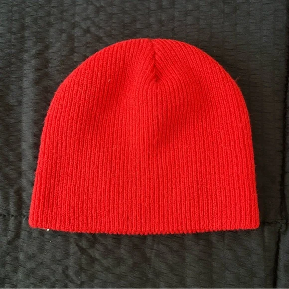 Red Ribbed Beanie Excellent Condition - Picture 2 of 4